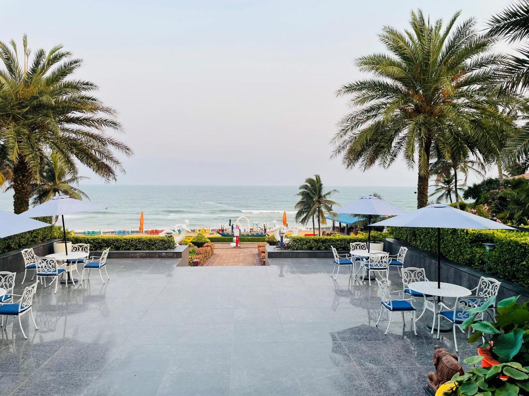 Mayfair Palm Beach Resort Gopālpur Kültér fotó